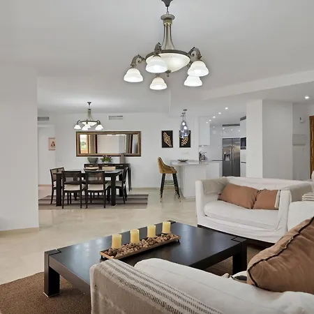 Terrazas De Costalita * 埃斯特波纳